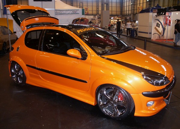 Peugeot 206 Orange 